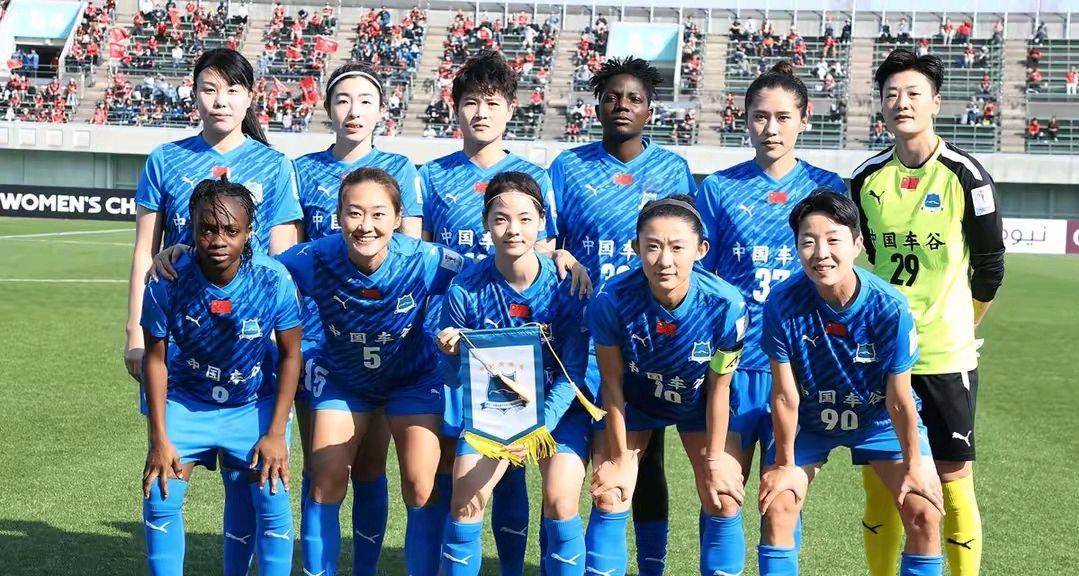 争霸赛激发斗志，女足赛场红红火火