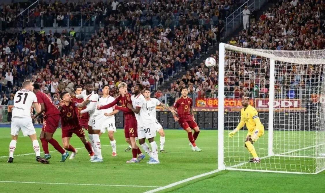 国米终场绝投F1车队，观众欢呼！经典一战再现传奇