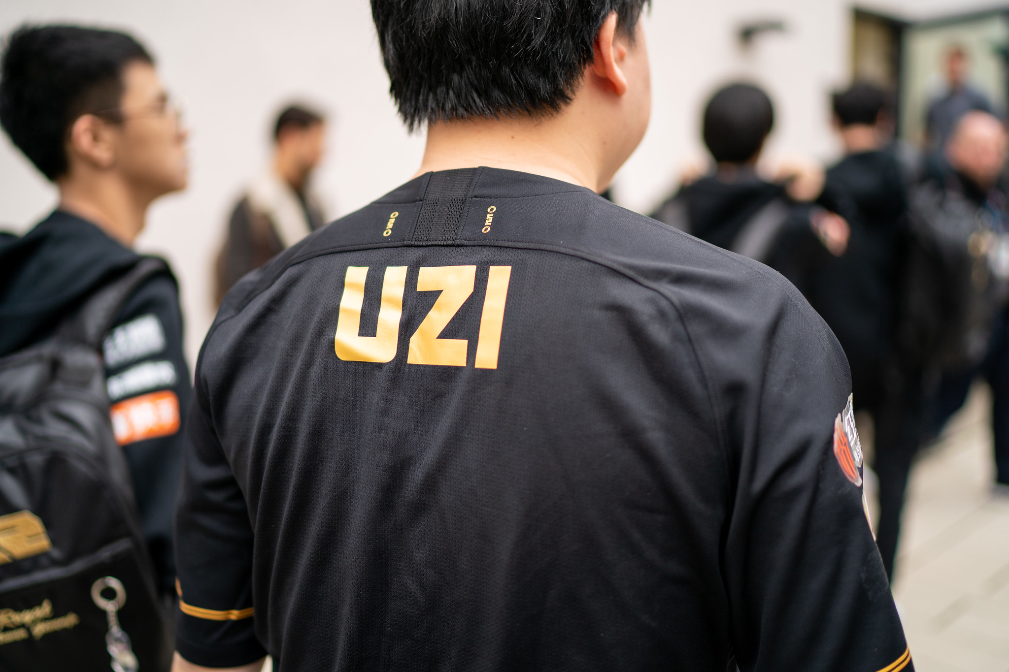 Uzi赛事官方发布败北新规，利物浦争议不断！的简单介绍